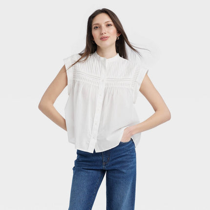 Women's Short Sleeve Pintuck Blouse - Universal Thread™ White XS