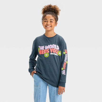 Girls' Long Sleeve 'SmileyWorld' Oversized Graphic T-Shirt - art class™ Gray XL