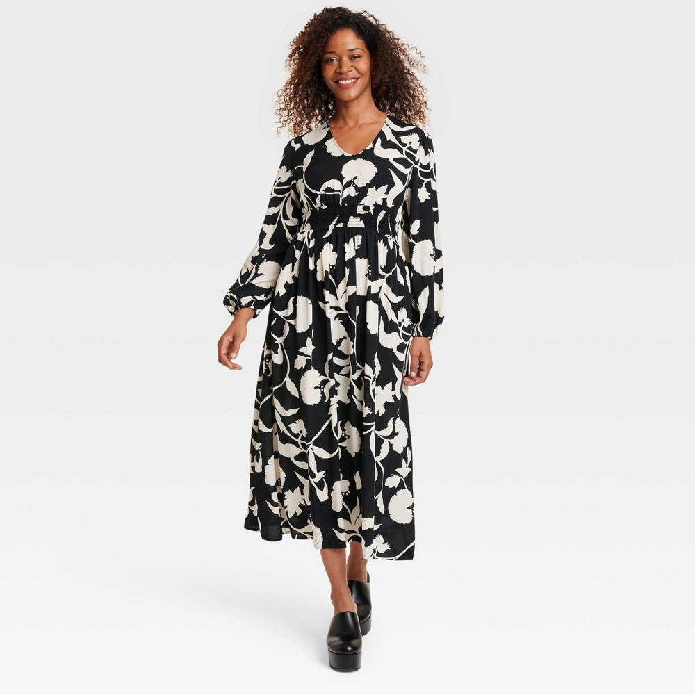 Women's Long Sleeve Smocked Maxi Dress - Knox Rose™ Black Floral XL – Value  Vault